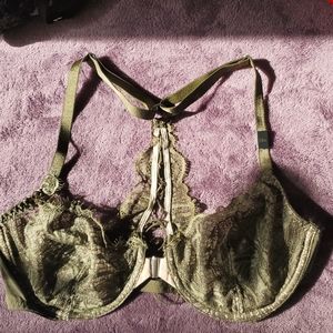 Green Victoria's Secret VSY demi bra, sz 34D racer back